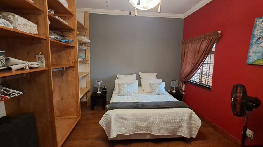 6 Bedroom Property for Sale in Parys Free State